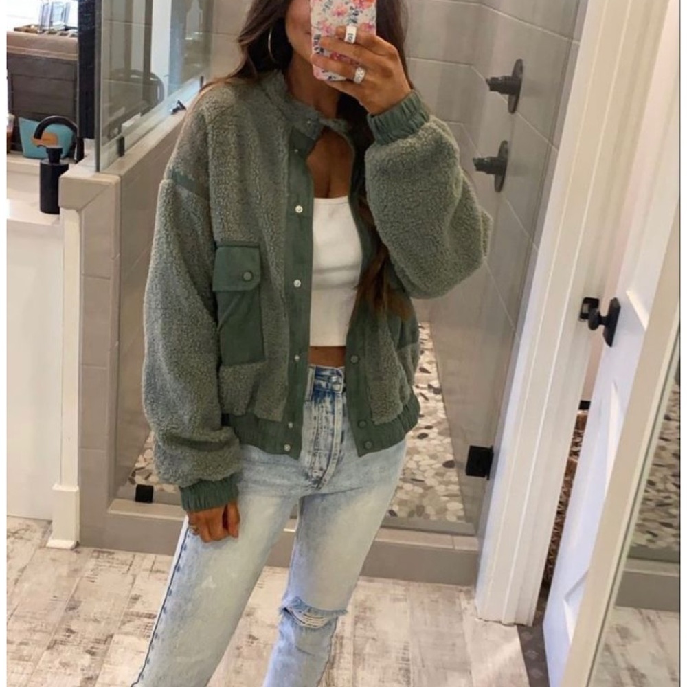 Jacket - Picture 2 of 3